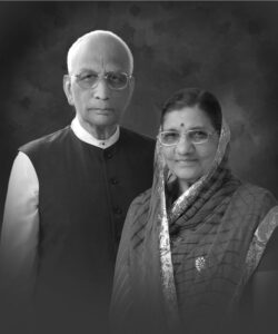 श्री राम जी तापड़िया और सुमन तापड़िया